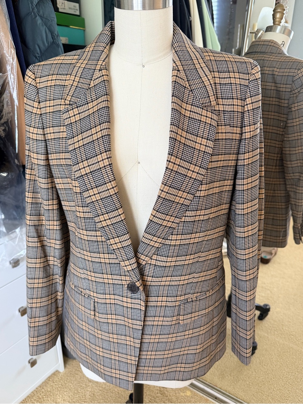 J. CREW Nalya Willa blazer in Italian drapey plaid wool blend Size 6 - Picture 9 of 17
